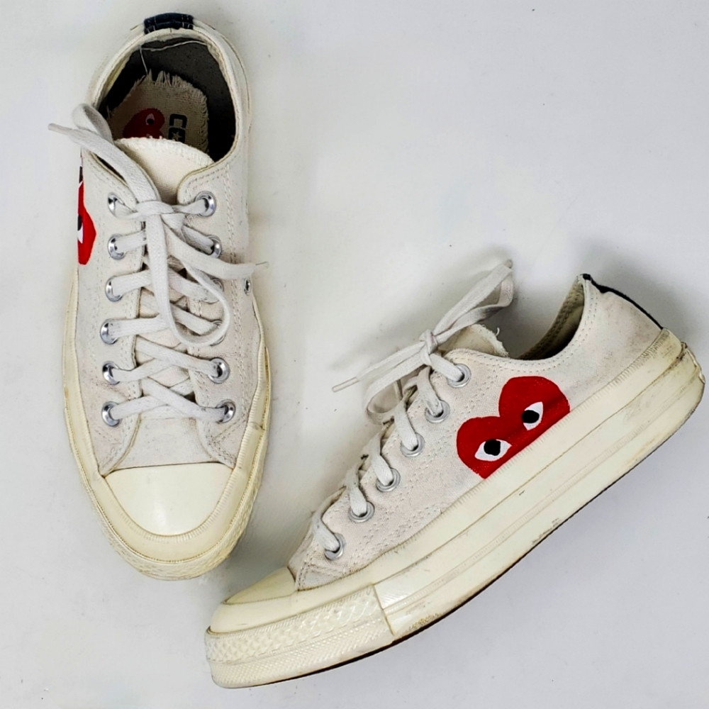 CONVERSE Comme des Garcons Play Emblem Heart Low Top Sneakers Size 7 - Picture 1 of 10